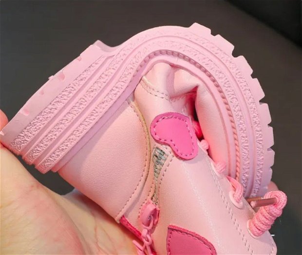 Bota Infantil Feminina em Couro PinkHeart