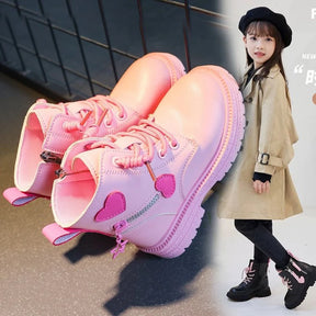 Bota Infantil Feminina em Couro PinkHeart