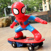 Brinquedo Interativo Homem Aranha de Skate